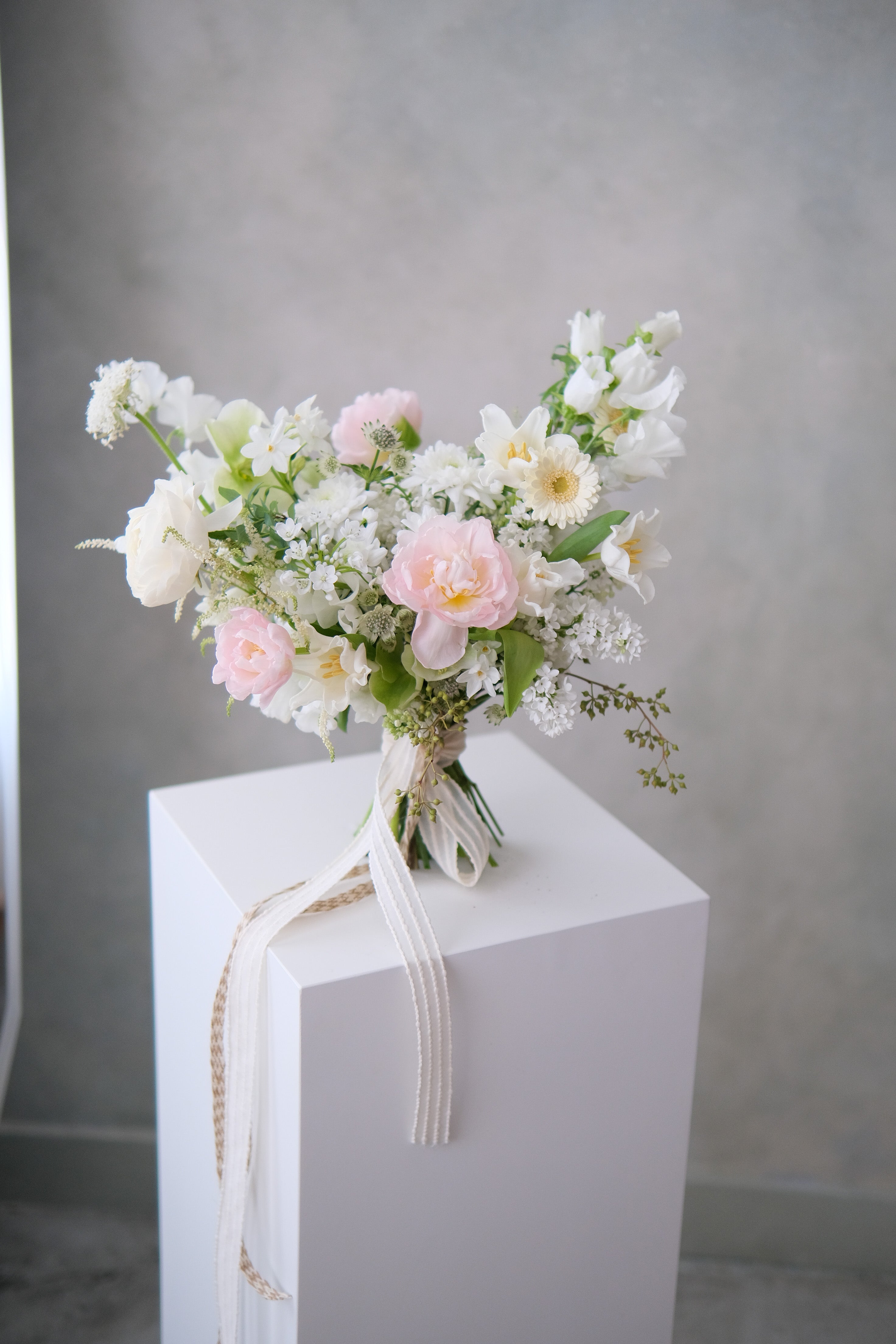 Wedding Bouquet 2024 (Fresh & Silk Flower) Luxury package