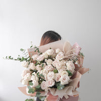 Quicksand Rose Bouquet