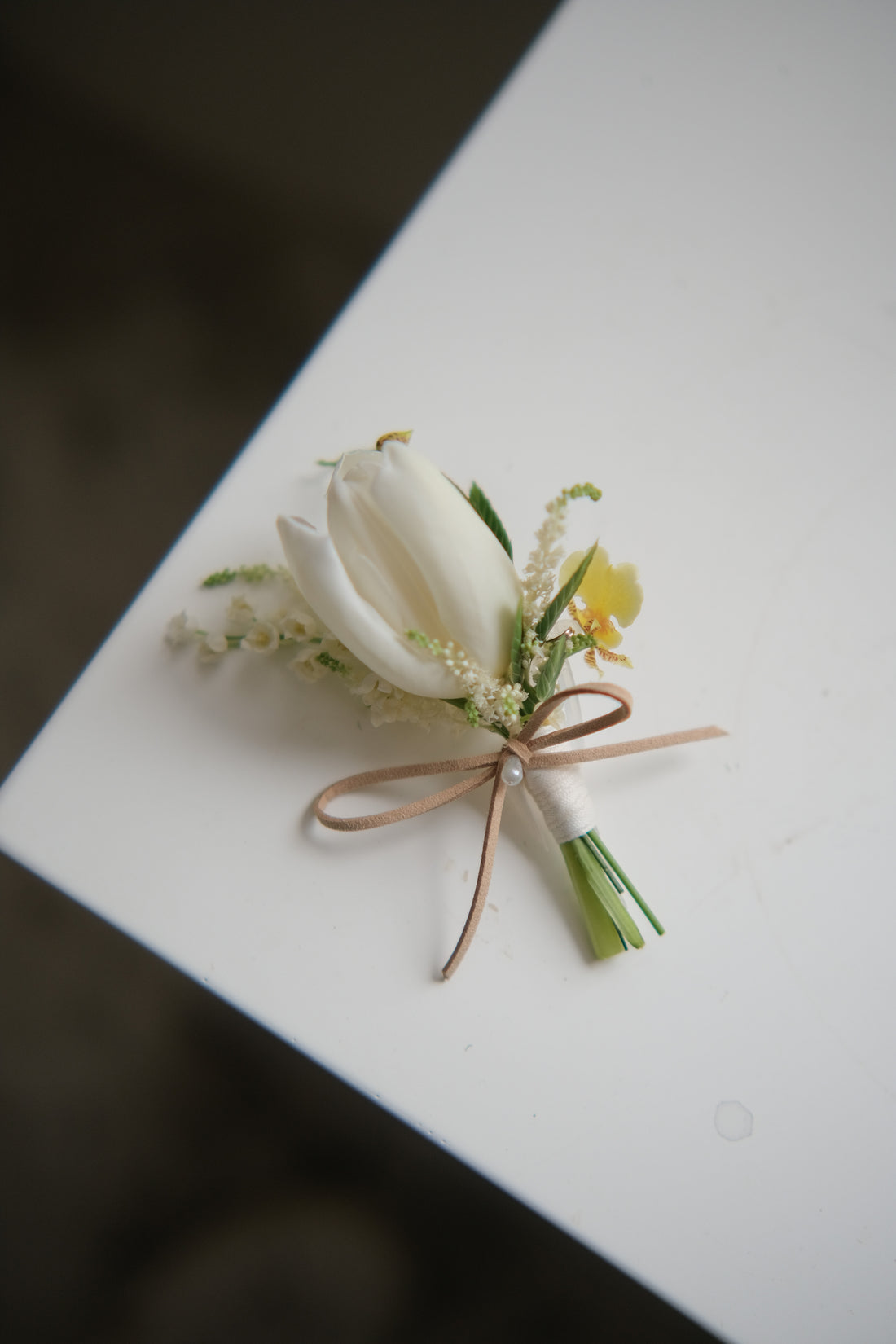 Boutonniere / Wrist Corsages (Fresh flower)