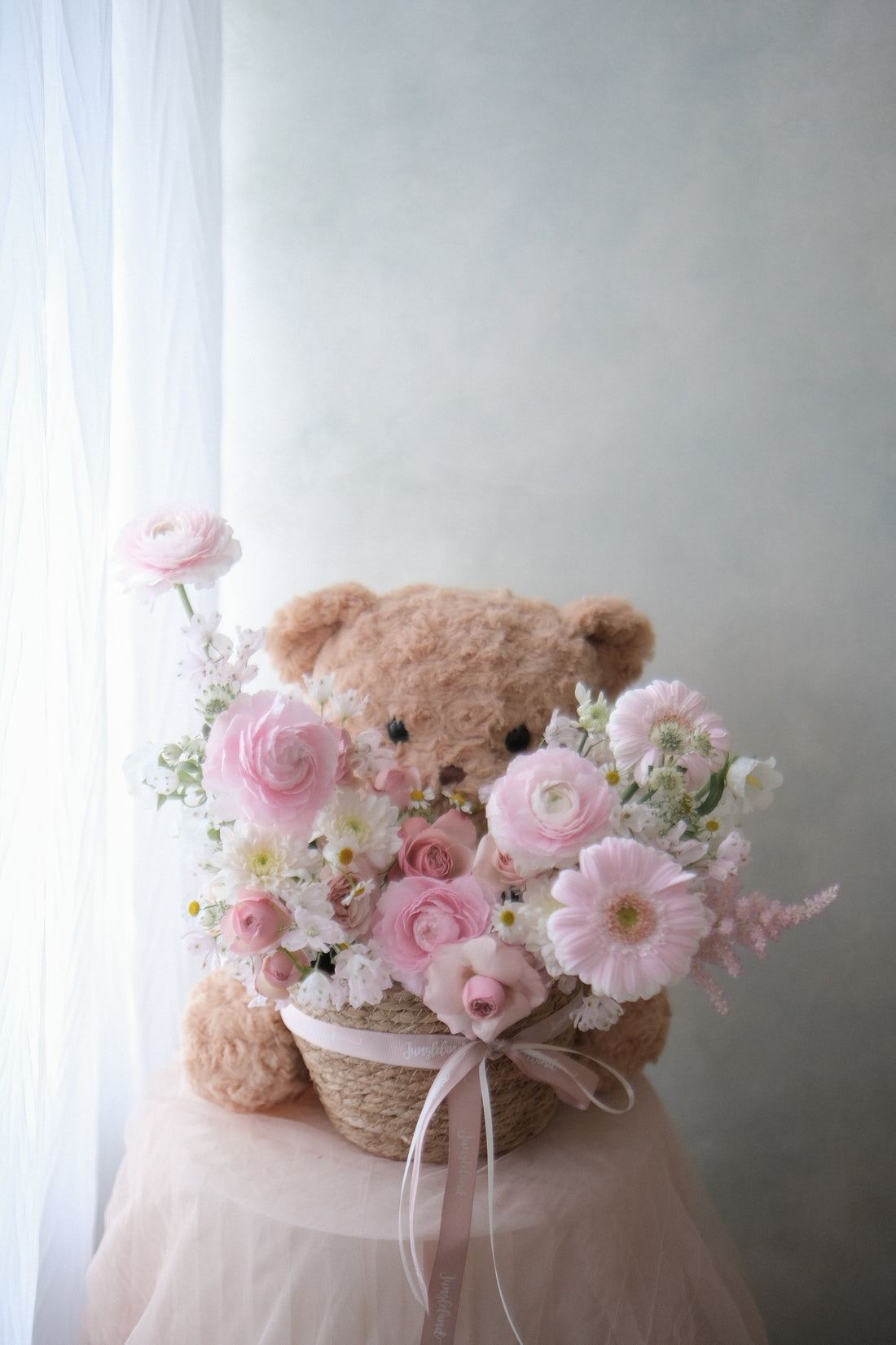 Teddy flower basket 熊抱花籃