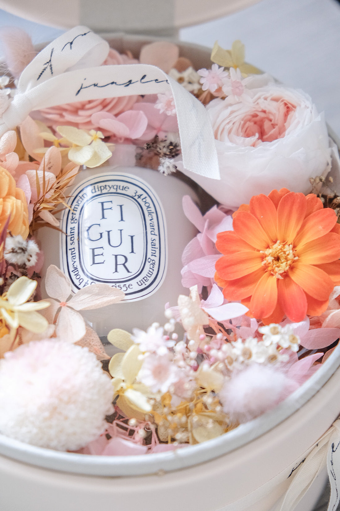Preserved Flower Box wth Diptyque candle