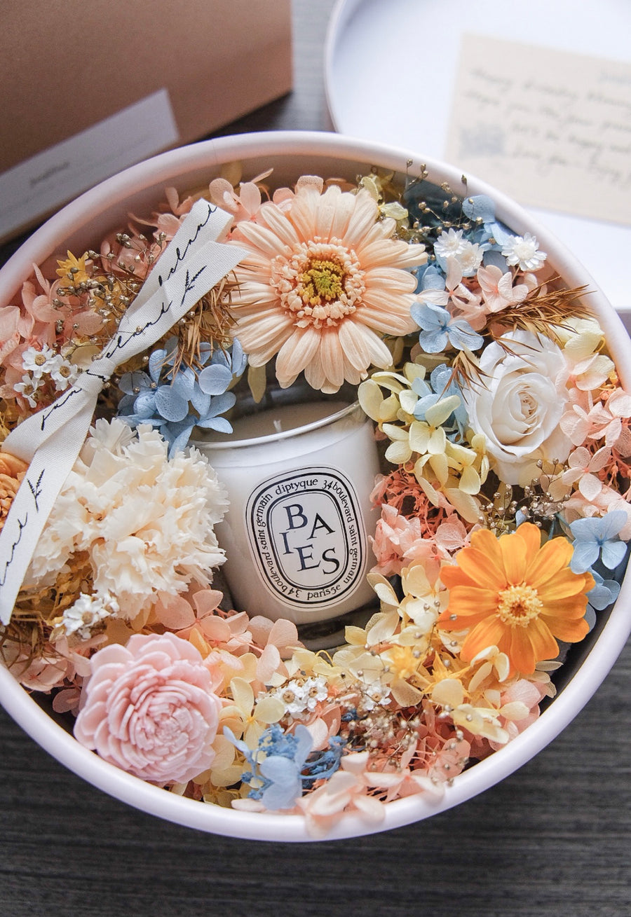 Preserved Flower Box wth Diptyque candle